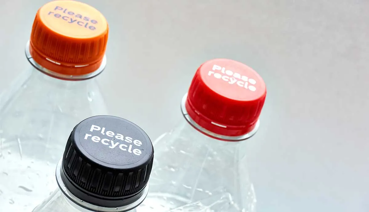 Packaging caps on bottles