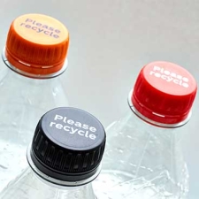 Packaging caps on bottles
